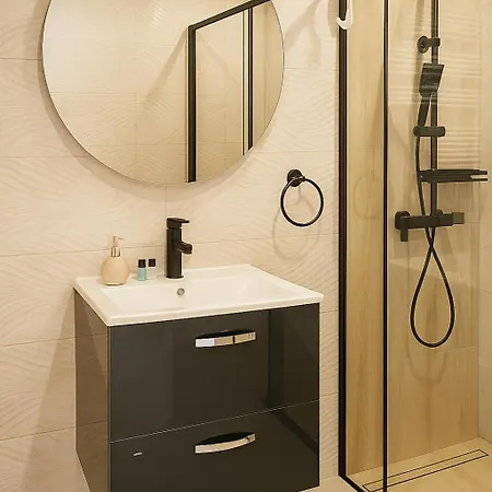 شقة Przystan Letnica Klimatyzacja Garaz Plaza Brzezno 5min *